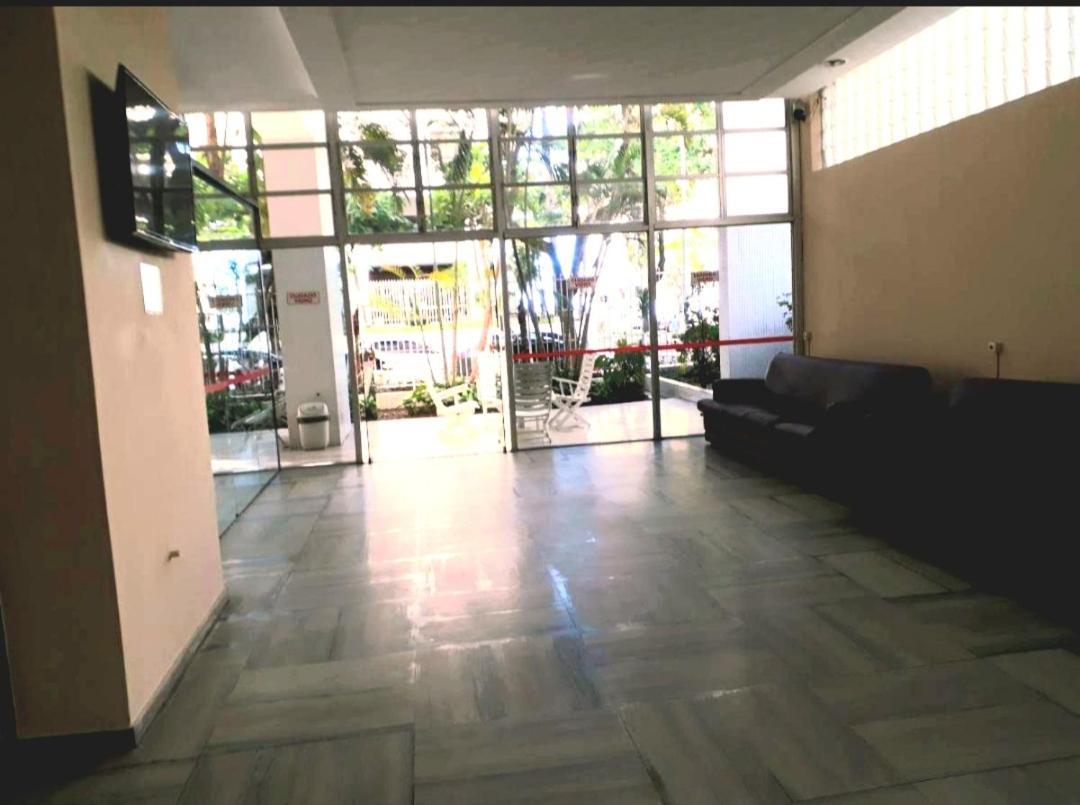 Apto 1 Quadra Da Pitangueiras Guaruja